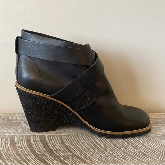 See by Chloè Wedge Strappy Ankle Round Toe Lug Bottom Booties (Size:40) - Picture 5 of 12